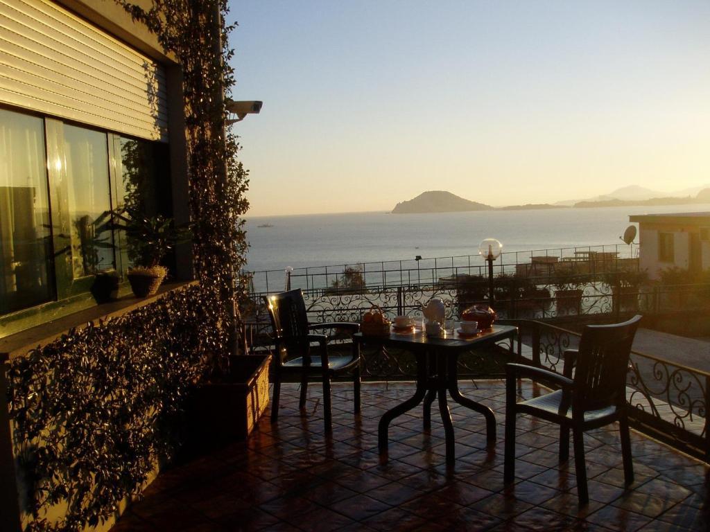 Miramare Residence Pozzuoli Exterior foto